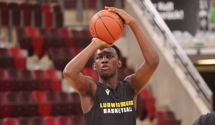 Ludwigsburg , Basketball Training MHP Riesen Ludwigsburg , Kenan Youdom *** Ludwigsburg, MHP Riesen Ludwigsburg Basketball Practice, Kenan Youdom