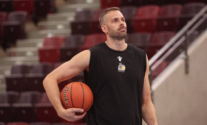 Ludwigsburg , Basketball Training MHP Riesen Ludwigsburg , Jonas Wohlfarth-Bottermann *** Ludwigsburg, MHP Riesen Ludwigsburg Basketball Practice, Jonas Wohlfarth Bottermann