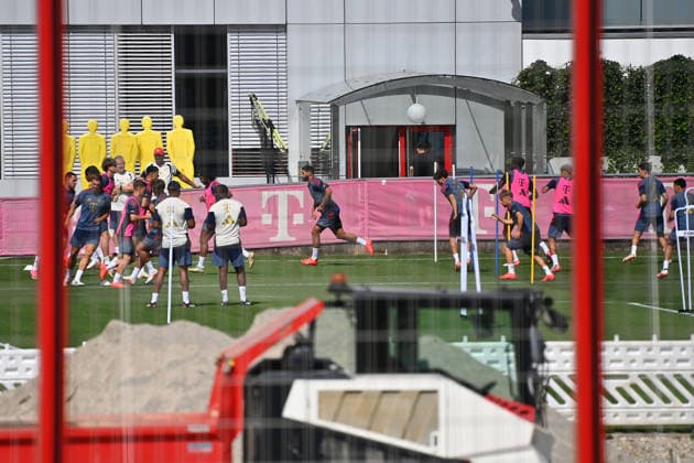 Ismael SAIBARI (Bayern Muenchen,Mitte). Training FC Bayern Muenchen am 11.08.2026. Fussball 1. Bundesliga,Saison 2026 2027. *** Ismael SAIBARI Bayern Munich, Center Field FC Bayern Munich training session on August 11, 2026 Soccer 1 Bundesliga, 2026–2027 season