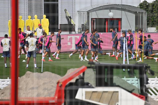 Training FC Bayern Muenchen am 11.08.2026. Fussball 1. Bundesliga,Saison 2026 2027. *** FC Bayern Munich Training Session on August 11, 2026; Soccer, Bundesliga 1, 2026–2027 Season