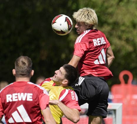 11.08.2026, xophax, Fussball 1.Bundesliga, 1.FC Koeln Training am Geissbockheim des 1.FC Köln. Platz 1. Gil Neves ( 1.FC Köln ) , rechts und Luka Lochoshili , rechts ( 1.FC Köln ) Köln *** August 11, 2026, xophax, Soccer, Bundesliga 1, 1. FC Köln Training at the Geissbockheim, home of 1. FC Köln, Field 1: Gil Neves (1. FC Köln), right, and Luka Lochoshili (1. FC Köln), right, Cologne