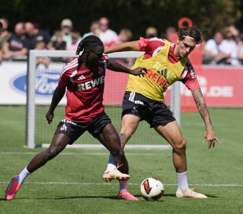 11.08.2026, xophax, Fussball 1.Bundesliga, 1.FC Koeln Training am Geissbockheim des 1.FC Köln. Platz 1. Gideon Mensah ( 1.FC Köln ) , links und Julian Pauli , rechts ( 1.FC Köln ) Köln *** August 11, 2026, xophax, Soccer, Bundesliga 1, 1. FC Köln Training at the Geissbockheim, home of 1. FC Köln. Gideon Mensah (1. FC Köln) on the left and Julian Pauli (1. FC Köln) on the right. Cologne