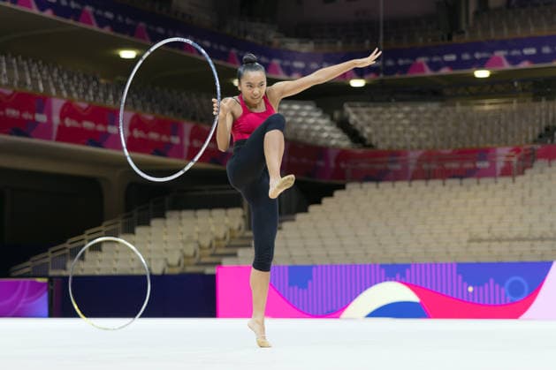 Weltmeisterschaft der Rhythmischen Sportgymnastik Erica Lee aus Kanada mit der ersten Trainingseinheit in der Festhalle. Weltmeisterschaft der Rhythmischen Sportgymnastik vom 11. bis zum 16. August in der Festhalle in Frankfurt am Main., Frankfurt am Main Hessen Deutschland Festhalle *** World Rhythmic Gymnastics Championships: Erica Lee of Canada during her first practice session at the Festhalle. World Rhythmic Gymnastics Championships, August 11–16, at the Festhalle in Frankfurt am Main, Frankfurt am Main, Hesse, Germany. Festhalle