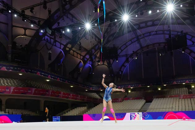 Weltmeisterschaft der Rhythmischen Sportgymnastik Erste Trainingseinheiten der Sportlerinnen in der Frankfurter Festhalle. Weltmeisterschaft der Rhythmischen Sportgymnastik vom 11. bis zum 16. August in der Festhalle in Frankfurt am Main., Frankfurt am Main Hessen Deutschland Festhalle *** World Rhythmic Gymnastics Championships: Athletes First Training Sessions at Frankfurt s Festhalle World Rhythmic Gymnastics Championships from August 11 to 16 at the Festhalle in Frankfurt am Main, Frankfurt am Main, Hesse, Germany, Festhalle