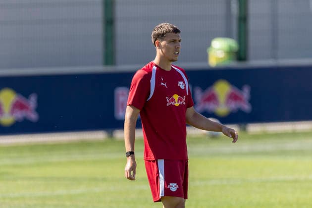 GER, Leipzig, Fussball, oeffentliches Training RB Leipzig im Bild v.l.: Maxime Esteve (RB Leipzig 03), 11.08.2026, RB Leipzig Training Akademie Cottaweg Leipzig DFL DFB REGULATIONS PROHIBIT ANY USE OF PHOTOGRAPHS AS IMAGE SEQUENCES AND OR QUASI-VIDEO, *** GER, Leipzig, Soccer, RB Leipzig public training session (pictured, from left: Maxime Esteve, RB Leipzig 03), August 11, 2026, RB Leipzig Academy Training, Cottaweg, Leipzig; DFL and DFB regulations prohibit any use of photographs as image sequences and or quasi-video, Copyright: HMBxMedia PaulxFritz