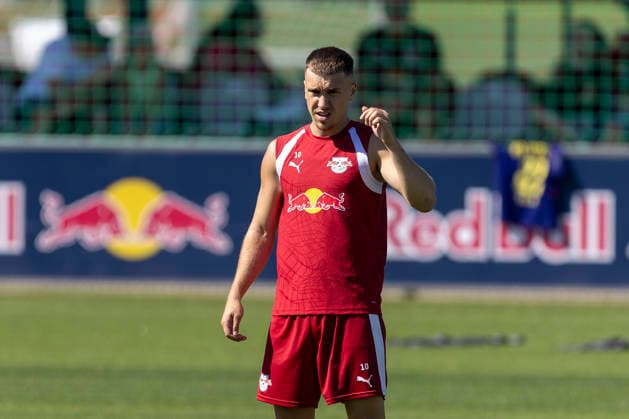 GER, Leipzig, Fussball, oeffentliches Training RB Leipzig im Bild v.l.: Brajan Gruda (RB Leipzig 10), 11.08.2026, RB Leipzig Training Akademie Cottaweg Leipzig DFL DFB REGULATIONS PROHIBIT ANY USE OF PHOTOGRAPHS AS IMAGE SEQUENCES AND OR QUASI-VIDEO, *** GER, Leipzig, Soccer, RB Leipzig public training session—pictured from left: Brajan Gruda, RB Leipzig 10, August 11, 2026, RB Leipzig Training Academy, Cottaweg, Leipzig; DFL and DFB regulations prohibit any use of photographs as image sequences and or quasi-video, Copyright: HMBxMedia PaulxFritz