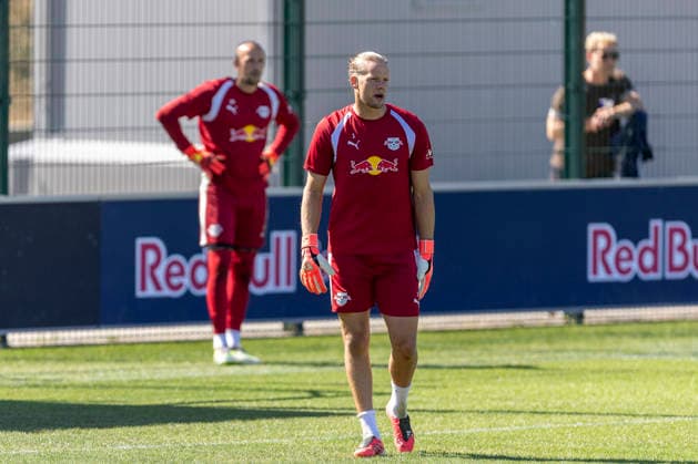 GER, Leipzig, Fussball, oeffentliches Training RB Leipzig im Bild v.l.: Oerjan Nyland (RB Leipzig 01), 11.08.2026, RB Leipzig Training Akademie Cottaweg Leipzig DFL DFB REGULATIONS PROHIBIT ANY USE OF PHOTOGRAPHS AS IMAGE SEQUENCES AND OR QUASI-VIDEO, *** GER, Leipzig, Soccer, RB Leipzig public training session—pictured from left: Oerjan Nyland, RB Leipzig 01, August 11, 2026, RB Leipzig Training Academy, Cottaweg, Leipzig; DFL, DFB regulations prohibit any use of photographs as image sequences and or quasi-video, Copyright: HMBxMedia PaulxFritz