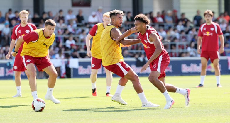 RB Leipzig Ð Training Bundesliga Leipzig, 11.08.2026, Red Bull Akademie, Fussball, 1.Bundesliga, RB Leipzig , Training , Im Bild: Maxime Esteve, Benjamin Henrichs, Tidiam Gomis. , Nur zur redaktionellen Nutzung. Only editorial use. , *** RB Leipzig – Training, Bundesliga, Leipzig, August 11, 2026, Red Bull Academy, Soccer, Bundesliga 1, RB Leipzig, Training, Pictured: Maxime Esteve, Benjamin Henrichs, Tidiam Gomis, For editorial use only, Picture Point