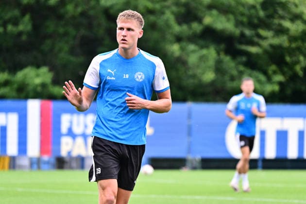 11.08.2026, Fußball, Herren, 2.BL, Saison 2026 2027, Training Holstein Kiel Phil Harres Kiel, Projensdorf Projensdorf, Trainigsplatz Schleswig-Holstein Deutschland *** August 11, 2026, Soccer, Men s, 2nd Division, 2026–2027 Season, Holstein Kiel Training, Phil Harres, Kiel, Projensdorf, Projensdorf, Training Field, Schleswig-Holstein, Germany