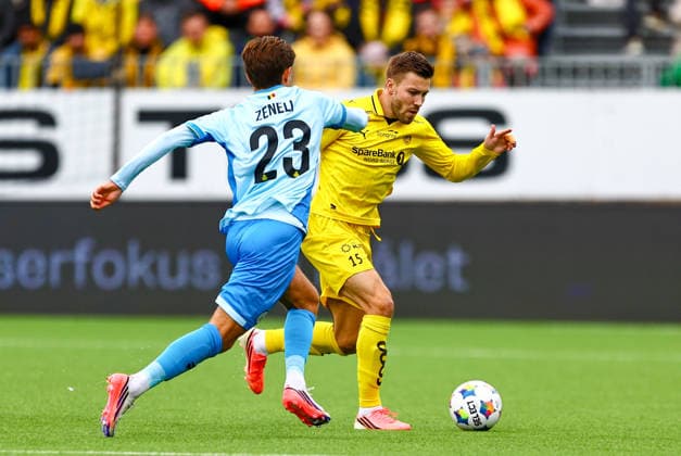 Fotball, Champions League 2025 2026: Bodo Glimt - Union Saint-Gilloise Bodo 20260811. Fredrik Andre Bjorkan og Besfort Zeneli under kvalifiseringskampen til Champions League mellom Bodo Glimt og Union Saint-Gilloise pa Aspmyra stadion. Foto: Mats Torbergsen NTB Bodo Norge EDITORIAL USE ONLY. RESTRICTED USE FOR BETTING COMPANIES Ref:_SPOjfUB5L9A5WQ.jpg *** Soccer, Champions League 2025–2026 Bodo Glimt Union Saint Gilloise Bodo 20260811 Fredrik Andre Bjorkan and Besfort Zeneli during the Champions League qualifying match between Bodo Glimt and Union Saint Gilloise at Aspmyra Stadium Photo: Mats Torbergsen NTB Bodo Norway EDITORIAL USE ONLY RESTRICTED USE FOR BETTING COMPANIES  Copyright: xMatsxTorbergsenx xNTBx