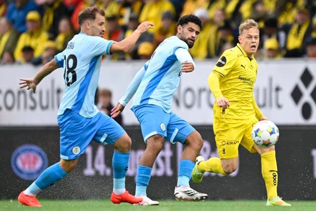 Bodo Glimt v Royale Union Saint-Gilloise - UEFA Champions League BODO, NORWAY - AUGUST 11 : Olaru Darius midfielder of Royale Union Saint-Gilloise, Zorgane Adem midfielder of Royale Union Saint-Gilloise in action with Sondre Auklend midfielder of FK Bodo Glimt during the UEFA Champions League 2026 27 third qualifying round second leg between Bodo Glimt and Royale Union Saint-Gilloise on August 11, 2026 in Bodo, Norway, 11 08 2026 Bodo Norway  Copyright: xNicoxVereeckenx