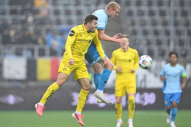 Bodo Glimt v Royale Union Saint-Gilloise - UEFA Champions League BODO, NORWAY - AUGUST 11 : Patris Louis defender of Royale Union Saint-Gilloise and Fredrik Andre Bjorkan defender of FK Bodo Glimt jumping towards the ball during the UEFA Champions League 2026 27 third qualifying round second leg between Bodo Glimt and Royale Union Saint-Gilloise on August 11, 2026 in Bodo, Norway, 11 08 2026 Bodo Norway  Copyright: xNicoxVereeckenx