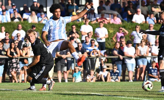 11.08.2026 - Fussball - Saison 2026 2027 - BFV - Toto-Pokal : FC Wendelstein - TSV 1860 München ( Löwen ) - - xwoxzix - Dennis Schwalb (10, FC Wendelstein ) Arian Ortivero Calderon (12, TSV 1860 München ) *** August 11, 2026 Soccer Season 2026–2027 BFV Toto Cup FC Wendelstein TSV 1860 Munich Lions xwoxzix Dennis Schwalb 10, FC Wendelstein Arian Ortivero Calderon 12, TSV 1860 Munich