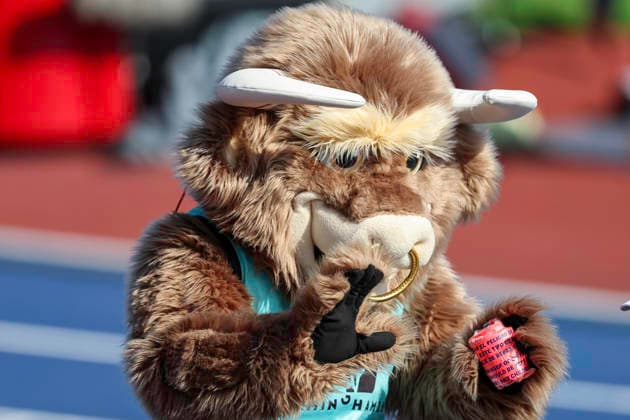 27th European Athletics Championships - Birmingham 2026: Day Two Official mascot, BAB the BULL, entertains spectators ahead of the start of scheduled events for Day Two of the 2026 European Athletics Championships at the Alexander Stadium, Perry Bar, Birmingham, England. Perry Bar Birmingham United Kingdom  Copyright: xMIxNewsx originalFilename:fletcher-european260811_np1Cu.jpg