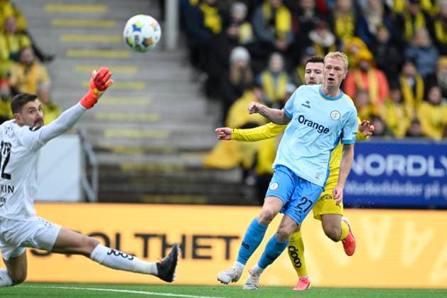 Bodo Glimt v Royale Union Saint-Gilloise - UEFA Champions League BODO, NORWAY - AUGUST 11 : Patris Louis defender of Royale Union Saint-Gilloise missing an opportunity to score during the UEFA Champions League 2026 27 third qualifying round second leg between Bodo Glimt and Royale Union Saint-Gilloise on August 11, 2026 in Bodo, Norway, 11 08 2026 Bodo Norway  Copyright: xNicoxVereeckenx