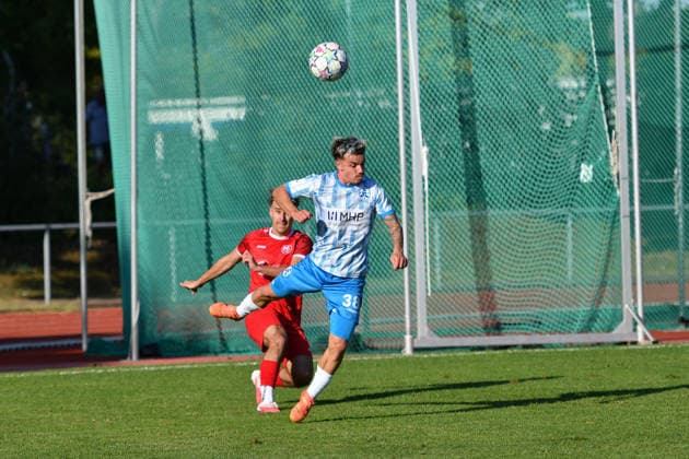 David Stojak (SV Stuttgarter Kickers, 29), Julian Haefner (FC Rottenburg, 26) kann diese Mal parieren FC Rottenburg vs. SV Stuttgarter Kickers ,Fussball, WFV-Pokal, Gruppe 3, 3. Runde, Wuerttemberg, Saison 2026 2027, 11.08.2026, FC Rottenburg vs. SV Stuttgarter Kickers ,Fussball, WFV-Pokal, Gruppe 3, 3. Runde, Wuerttemberg, Saison 2026 2027, 11.08.2026 Rottenburg am Neckar *** David Stojak, SV Stuttgarter Kickers, 29, Julian Haefner, FC Rottenburg, 26, makes the save this time. FC Rottenburg vs. SV Stuttgarter Kickers, Soccer, WFV Cup, Group 3, Round 3, Württemberg, 2026–2027 Season, August 11, 2026, FC Rottenburg vs. SV Stuttgarter Kickers, Soccer, WFV Cup, Group 3, Round 3, Württemberg, 2026–2027 Season, August 11, 2026, Rottenburg am Neckar Copyright: xEibner-Pressefoto RalphxKunzex EP_RKE