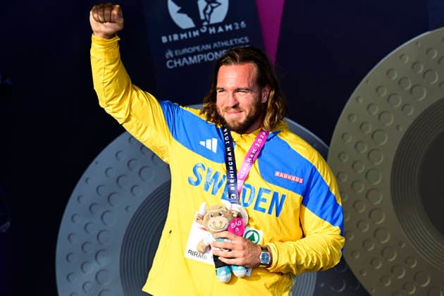 BIRMINGHAM, STORBRITANNIEN 20260811 Wictor Petersson med sin bronsmedalj under prisceremonin för herrarnas kula under friidrotts-EM pa Alexander Stadium i Birmingham. *** Bilden ingar i SPORTPAKET. För övriga BETALBILD. *** BIRMINGHAM STORBRITANNIEN x10030x *** BIRMINGHAM, UNITED KINGDOM 20260811 Wictor Petersson with his bronze medal during the medal ceremony for the men’s shot put at the European Athletics Championships at Alexander Stadium in Birmingham *** This image is part of the SPORT PACKAGE. For other images, see PAID IMAGES *** BIRMINGHAM, UNITED KINGDOM x10030x  Copyright: xJonasxEkströmer TTx FRIIDROTTS-EM 2026