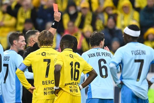 Bodo Glimt v Royale Union Saint-Gilloise - UEFA Champions League BODO, NORWAY - AUGUST 11 : Van De Perre Kamiel midfielder of Royale Union Saint-Gilloise is shown a red card by referee Kovacs Istvan (ROU) during the UEFA Champions League 2026 27 third qualifying round second leg between Bodo Glimt and Royale Union Saint-Gilloise on August 11, 2026 in Bodo, Norway, 11 08 2026 Bodo Norway  Copyright: xNicoxVereeckenx