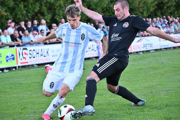 11.08.2026 - Fussball - Saison 2026 2027 - BFV - Toto-Pokal : FC Wendelstein - TSV 1860 München ( Löwen ) - - xwoxzix - Mark Gevorgyan (24, TSV 1860 München ) Carlos Schepl (4, FC Wendelstein ) *** August 11, 2026 Soccer Season 2026–2027 BFV Toto Cup FC Wendelstein TSV 1860 Munich Lions xwoxzix Mark Gevorgyan 24, TSV 1860 Munich Carlos Schepl 4, FC Wendelstein
