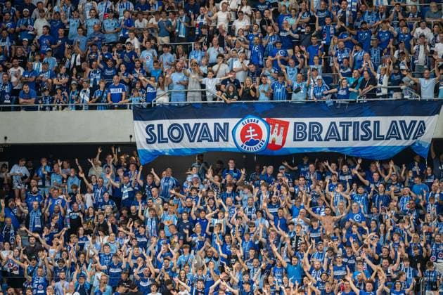 Sk Slovan Bratislava fans during Champions League qualifying round 3 match, SK Slovan Bratislava - Mjallby AIF , 11. august 2026, Tehelne pole Stadium, Bratislava, Slovakia Copyright: xMICHALxFAJT,ZOSPORTU.SKx MAJ_5718