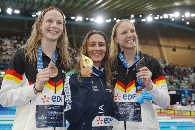 Simona Quadarella gold medal Women s 800m Freestyle the Swimming European Aquatics Championships Paris 2026, Paris, August 11, 2026 .  Copyright: xGianxMattiaxD Alberto LaPressex