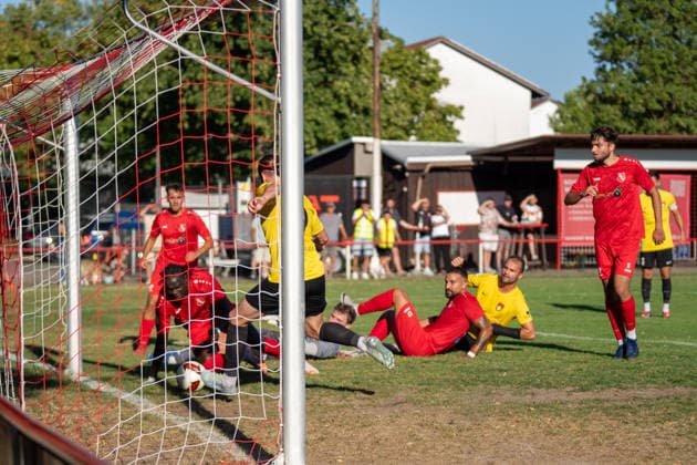 Marlon Fass (SG Sonnenhof Großaspach, 09) erzielt das 0:2, SSV Schwäbisch Hall vs. SG Sonnenhof Großaspach, Fussball, WFV-Pokal, 3. Runde, 11.08.2026 Schwäbisch Hall Baden-Wuerttemberg Deutschland *** Marlon Fass of SG Sonnenhof Großaspach scores the second goal in the 9th minute; SSV Schwäbisch Hall vs. SG Sonnenhof Großaspach, Soccer, WFV Cup, 3rd Round, August 11, 2026, Schwäbisch Hall, Baden-Württemberg, Germany Copyright: xkolbert-press PhilipxZieglerx