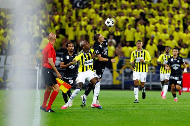 GRAZ, AUSTRIA - 11 AUGUST 2026: Image shows Soglo Emran (Sturm Graz, 18) and Talisca (Fenerbahce, 94), PetroviÄ‡ Petar (Sturm Graz, 21) during UEFA Champions League 2026 27 Third Qualifying Round, Second Leg: SK Sturm Graz vs Fenerbahce SK at Stadion Graz Liebenau on 11 08 2026 in Graz, Austria. Austria Copyright: xFröhlichxPascalx