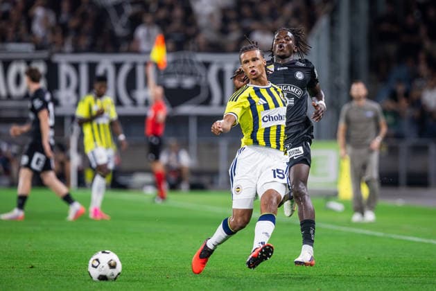 STURM GRAZ - FENERBAHCE Seedy Jatta of Sturm and Nathan Ake of Fenerbahce during the second leg of third qualifying round of UEFA Champions league football match between SK Sturm Graz and Fenerbahce BK at the Stadion Graz Liebenau. Graz, Austria, August 11, 2026. Photo by Branislav Racko Copyright: xx 080A1805