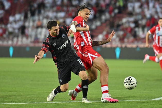 CRVENA ZVEZDA vs HAPOEL BEER SHEVA JAY IFEANYI JUNIOR ENEM Dzej Ifeanji Dzunior Enem vs ITAY ROTMAN football Crvena zvezda vs Hapoel Ber Sheva Champions league qualification match at Rajko Mitic stadium , Belgrade 27.08.2026 PHOTO FOOTBALL, CRVENA ZVEZDA, RED STAR, UEFA CHAMPIONS LEAGUE QUALIFICATIONS, HAPOEL BEER SHEVA Belgrade Rajko Mitic stadium Serbia Copyright: xMarkoxMetlasx xMNxPressx