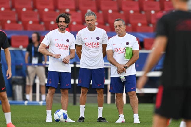 PSG hold final training session ahead of UEFA Super Cup SALZBURG, AUSTRIA - AUGUST 11: Paris Saint-Germain head coach Luis Enrique (C) leads the team s final training session at Salzburg Stadium in Salzburg, Austria, ahead of the UEFA Super Cup match against Aston Villa on August 11, 2026. Harun Ozalp Anadolu Salzburg Austria. Editorial use only. Please get in touch for any other usage.  Copyright: x2026xAnadoluxHarunxOzalpx