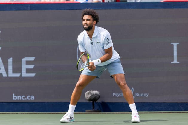 August 11, 2026, Montreal, Quebec, Canada: ARTHUR FILS (18) from France waiting service in match against Rafael Jodar (20) from Spain in quarter final at Canadian Open at IGA stadium in Montreal, Quebec, Canada on 2026-08-11 Montreal Canada - ZUMAl189 20260811_zsp_l189_038 Copyright: xYannickxLegarex
