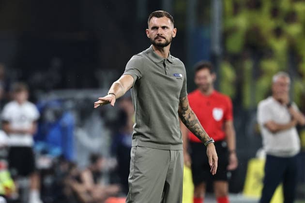 SOCCER - UEFA CL, Sturm vs Fenerbahce GRAZ,AUSTRIA,11.AUG.26 - SOCCER - UEFA Champions League, qualification, SK Sturm Graz vs Fenerbahce Istanbul. Image shows head coach Fabio Ingolitsch (Sturm).  GEPAxpictures xChrisxBauer
