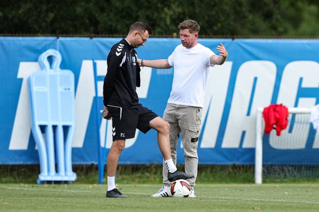Sportdirektor Peer Jaekel (1. FC Magdeburg) mit Trainer Pascal Ibold (1. FC Magdeburg) - 2. Fußball Bundesliga Saison 2026-2027 1. FC Magdeburg Training an der Avnet Arena in Magdeburg - Fußball,Mann,Männer,Deutschland,11.08.2026 *** Sports Director Peer Jaekel of 1. FC Magdeburg with Coach Pascal Ibold of 1. FC Magdeburg 2, Bundesliga, 2026–2027 season, 1. FC Magdeburg training at the Avnet Arena in Magdeburg, soccer, man, men, Germany, August 11, 2026