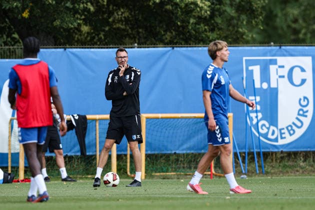 Trainer Pascal Ibold (1. FC Magdeburg) - 2. Fußball Bundesliga Saison 2026-2027 1. FC Magdeburg Training an der Avnet Arena in Magdeburg - Fußball,Mann,Männer,Deutschland,11.08.2026 *** Coach Pascal Ibold, 1. FC Magdeburg, 2. Bundesliga, 2026–2027 season, 1. FC Magdeburg training session at the Avnet Arena in Magdeburg, soccer, man, men, Germany, August 11, 2026