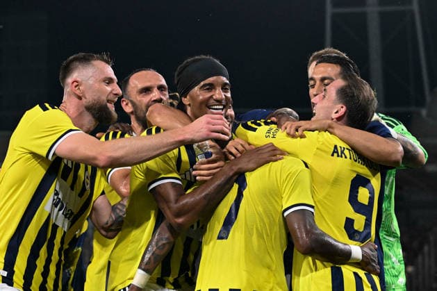 SOCCER - UEFA CL, Sturm vs Fenerbahce GRAZ,AUSTRIA,11.AUG.26 - SOCCER - UEFA Champions League, qualification, SK Sturm Graz vs Fenerbahce Istanbul. Image shows the rejoicing of Fenerbahce.  GEPAxpictures xAvnixRetkoceri