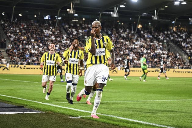 Sturm Graz v Fenerbahce - UEFA Champions League GRAZ, AUSTRIA - AUGUST 11: Fenerbahce s Anderson Talisca (94) celebrates after scoring a goal during the UEFA Champions League third qualifying round second-leg match between Sturm Graz and Fenerbahce at Liebenau Stadium in Graz, Austria on August 11, 2026. Agit Erdi Ulukaya Anadolu Graz Austria. Editorial use only. Please get in touch for any other usage.  Copyright: x2026xAnadoluxAgitxErdixUlukayax