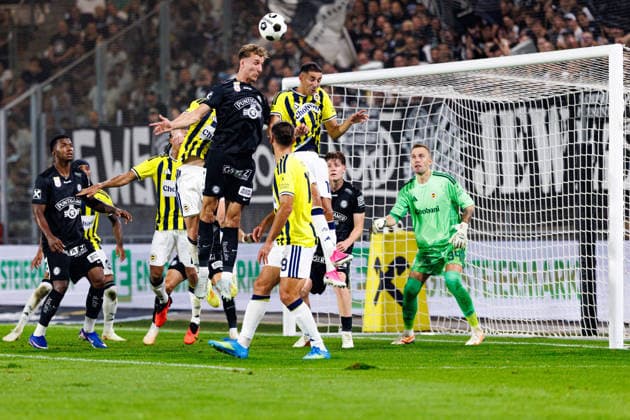 GRAZ, AUSTRIA - 11 AUGUST 2026: Image shows Günok Mert (Fenerbahce, 34) during UEFA Champions League 2026 27 Third Qualifying Round, Second Leg: SK Sturm Graz vs Fenerbahce SK at Stadion Graz Liebenau on 11 08 2026 in Graz, Austria. Austria Copyright: xFröhlichxPascalx
