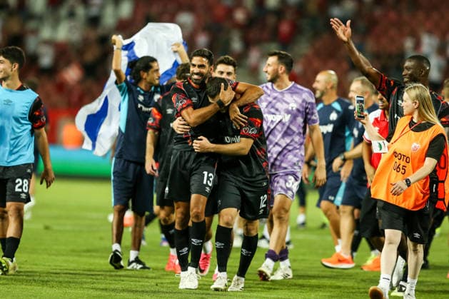 Crvena zvezda v Hapoel Beer Sheva - UEFA Champions League BELGRADE, SERBIA - AUGUST 11: Players of Hapoel Beer Sheva celebrate after UEFA Champions League qualifying match between Crvena Zvezda and Hapoel Beer Sheva at Rajko Mitic Stadium on August 11, 2026. Filip Stevanovic Anadolu Belgrade Serbia. Editorial use only. Please get in touch for any other usage.  Copyright: x2026xAnadoluxFilipxStevanovicx