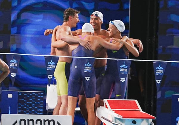 11 Aout European Aquatics Championships Paris 2026 FINALES Joie Team France During Finale 4X100 Medley Mixte at the European Swimming Championships at the Greater Paris Metropolis Olympic Aquatics Centre in Paris (France) on August 11, 2026.Credit Laurent Lairys parisFrance  Copyright: xLaurentxLairysx