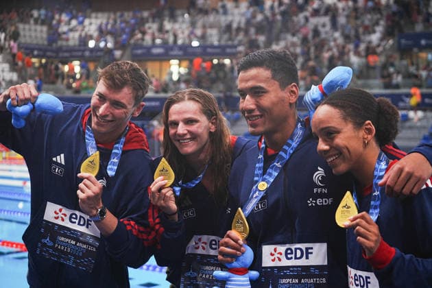 11 Aout European Aquatics Championships Paris 2026 FINALES Podium Wattel Marie ,Aitkaci Car ,Grousset Maxime and Moluh Mary-Ambre of France During Finale 4X100 Medley Mixte at the European Swimming Championships at the Greater Paris Metropolis Olympic Aquatics Centre in Paris (France) on August 11, 2026.Credit Laurent Lairys parisFrance  Copyright: xLaurentxLairysx