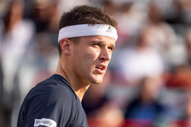 August 11, 2026, Montreal, Quebec, Canada: JAKUB MENSIK (13) from Czech Republic in match against Ben Shelton (5) from USA in quarter final at Canadian Open at IGA stadium in Montreal, Quebec, Canada on 2026-08-11 Montreal Canada - ZUMAl189 20260811_zsp_l189_081 Copyright: xYannickxLegarex