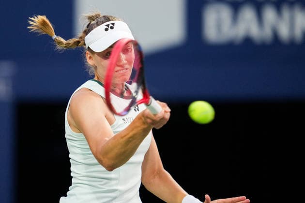 National Bank Open 2026 - Day 11 TORONTO, CANADA - AUGUST 11 : Elena Rybakina of Kazakhstan in action against Naomi Osaka of Japan in quarter-finals round match during day 11 of WTA, Tennis Damen 1000 National Bank Open in Toronto, Ontario, Canada on August 11, 2026. Mert Alper Dervis Anadolu Ontario Canada. Editorial use only. Please get in touch for any other usage.  Copyright: x2026xAnadoluxMertxAlperxDervisx