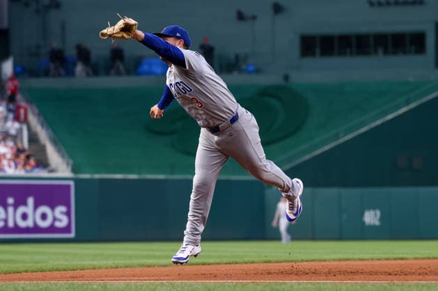 August 11, 2026, Washington D.C, District Of Columbia, United States: Washington, DC; Chicago Cubs shortstop Dansby Swanson (7) leaps for a foul ball during the Major League Baseball game between the Washington Nationals and the Chicago Cubs at Nationals Park on Tuesday, August 11, 2026. The Cubs beat the Nationals 8-6. MLB, Baseball Herren, USA Chicago Cubs 8:6 Washington Nationals  - ZUMAp258 20260811_znp_p258_006 Copyright: xStevexPrakopex