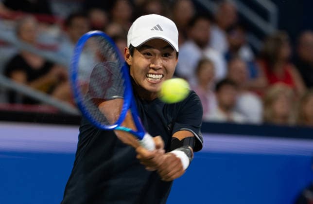 (260812) -- MONTREAL, Aug. 12, 2026 -- Learner Tien of the United States competes during the men s singles quarterfinal match between Learner Tien of the United States and Daniel Merida of Spain at the 2026 National Bank Open tennis tournament in Montreal, Canada, Aug. 11, 2026. (Photo by Xinhua) (SP)CANADA-MONTREAL-TENNIS-NATIONAL BANK OPEN-MEN S SINGLES LixHaitao 