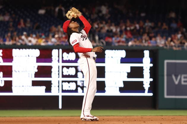 August 11, 2026, Washington D.C, District Of Columbia, United States: Washington, DC; Washington Nationals shortstop CJ Abrams (5) catches a pop fly for the out during the Major League Baseball game between the Washington Nationals and the Chicago Cubs at Nationals Park on Tuesday, August 11, 2026. The Cubs beat the Nationals 8-6. MLB, Baseball Herren, USA Chicago Cubs 8:6 Washington Nationals  - ZUMAp258 20260811_znp_p258_066 Copyright: xStevexPrakopex