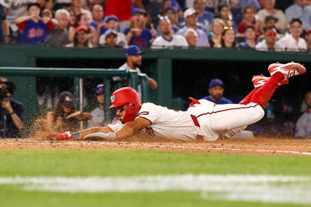 August 11, 2026, Washington D.C, District Of Columbia, United States: Washington, DC; Washington Nationals catcher Harry Ford (17) slides into home during the Major League Baseball game between the Washington Nationals and the Chicago Cubs at Nationals Park on Tuesday, August 11, 2026. The Cubs beat the Nationals 8-6. MLB, Baseball Herren, USA Chicago Cubs 8:6 Washington Nationals  - ZUMAp258 20260811_znp_p258_087 Copyright: xStevexPrakopex