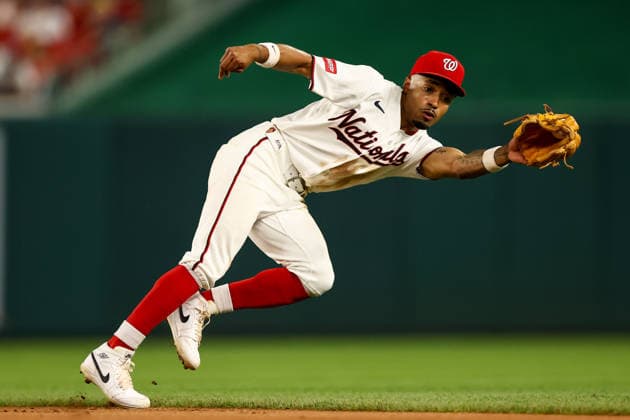 August 11, 2026, Washington D.C, District Of Columbia, United States: Washington, DC; Washington Nationals second baseman Nasim NuoÂ±ez (26) fields a ground ball during the Major League Baseball game between the Washington Nationals and the Chicago Cubs at Nationals Park on Tuesday, August 11, 2026. The Cubs beat the Nationals 8-6. MLB, Baseball Herren, USA Chicago Cubs 8:6 Washington Nationals  - ZUMAp258 20260811_znp_p258_089 Copyright: xStevexPrakopex