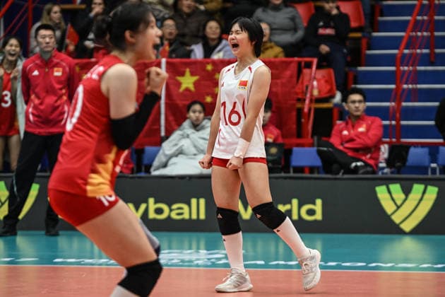 (260812) -- SAN FELIPE, Aug. 12, 2026 -- Chen Qien (R) of China celebrates during the Pool B preliminary phase match between China and Peru at the FIVB Volleyball Girls U17, U 17 World Championship, WM, Weltmeisterschaft in San Felipe, Chile, Aug. 11, 2026. (Photo by Xinhua) (SP)CHILE-SAN FELIPE-VOLLEYBALL-GIRLS U17 WORLD CHAMPIONSHIP-PRELIMINARY PHASE-CHINA VS PERU JorgexVillegas 
