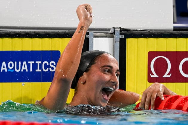 Simona Quadarella of Italy celebrates after winning the gold medal in the swimming 800m Freestyle Women Final during the European Aquatics Championships at the Olympic Aquatic Center in Paris (France), August 11, 2026. Andrea Staccioli