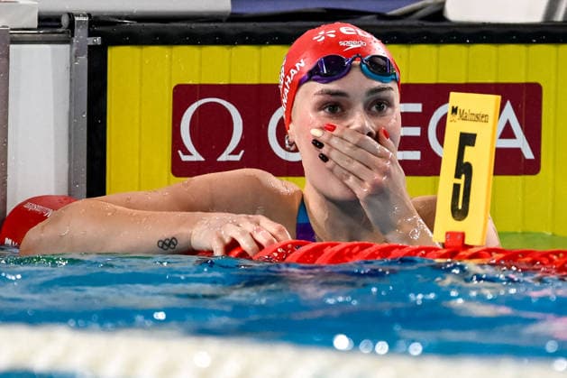 Katie Shanahan of Great Britain celebrates after winning the gold medal in the swimming 200m Backstroke Women Final during the European Aquatics Championships at the Olympic Aquatic Center in Paris (France), August 11, 2026. Andrea Staccioli